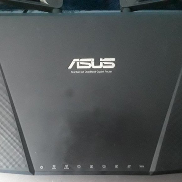 ASUS RT-AC87U AC2400 Dual Band Gigabit WiFi Router, Aiprotection, Adaptive Qos, - Picture 7 of 7